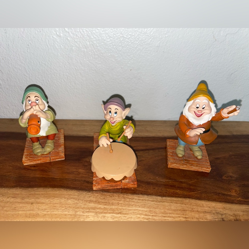 Disneys Snow White and the seven dwarfs 65th anniversary collection